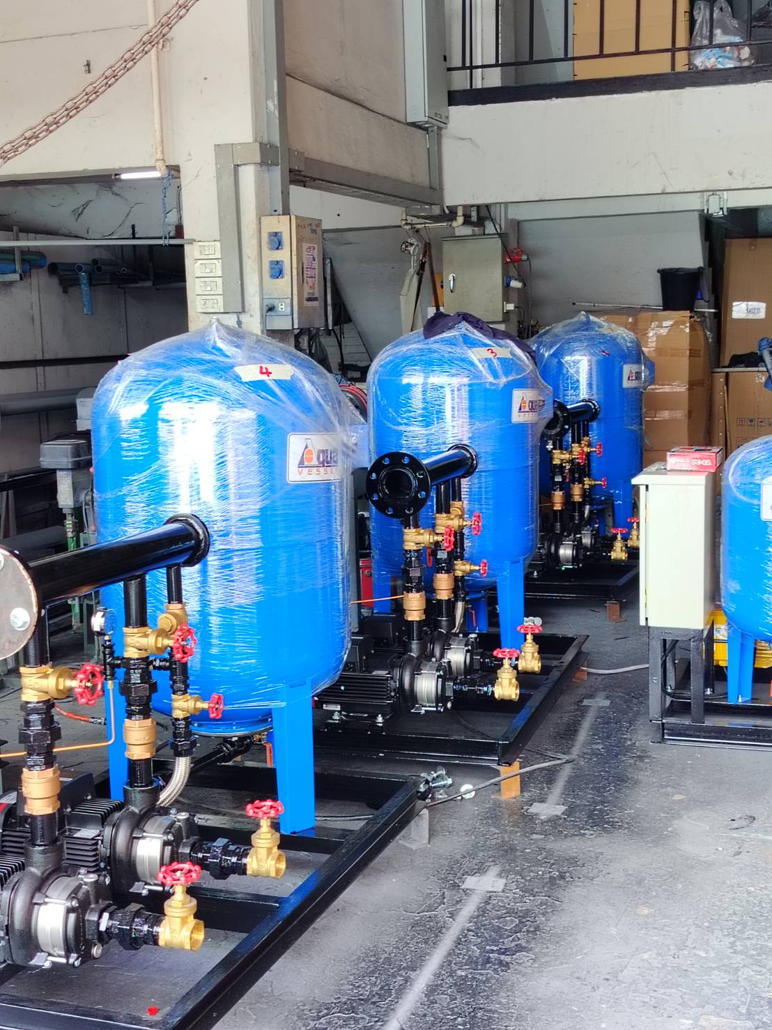 งานประกอบชุด Booster Pump  Grundfos CM 10-3 with Pressure Tank 300Litres