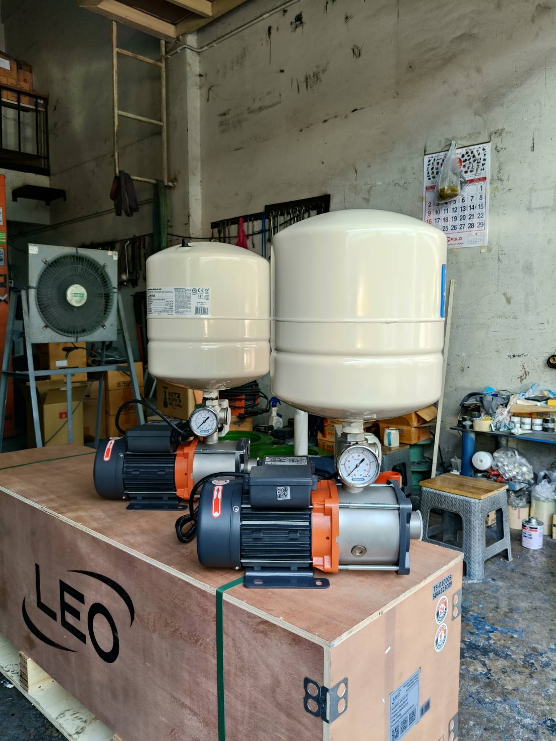 งานประกอบ PACKAGE AUTOMATIC LEO PUMP  Model : EMHm4-5 with Tank 18Litre