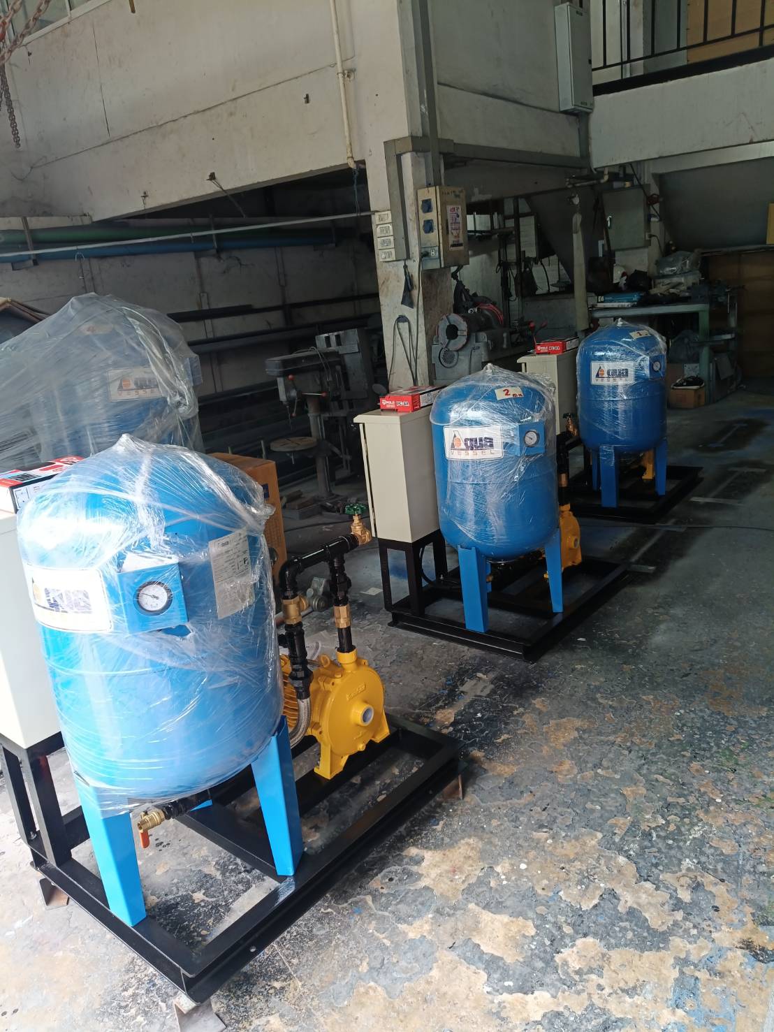งานประกอบชุด Booster Pump  Mitsubishi with Pressure Tank 100Litres